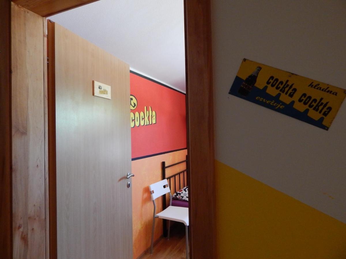 Hostel Ociski Raj Kozina Exterior photo