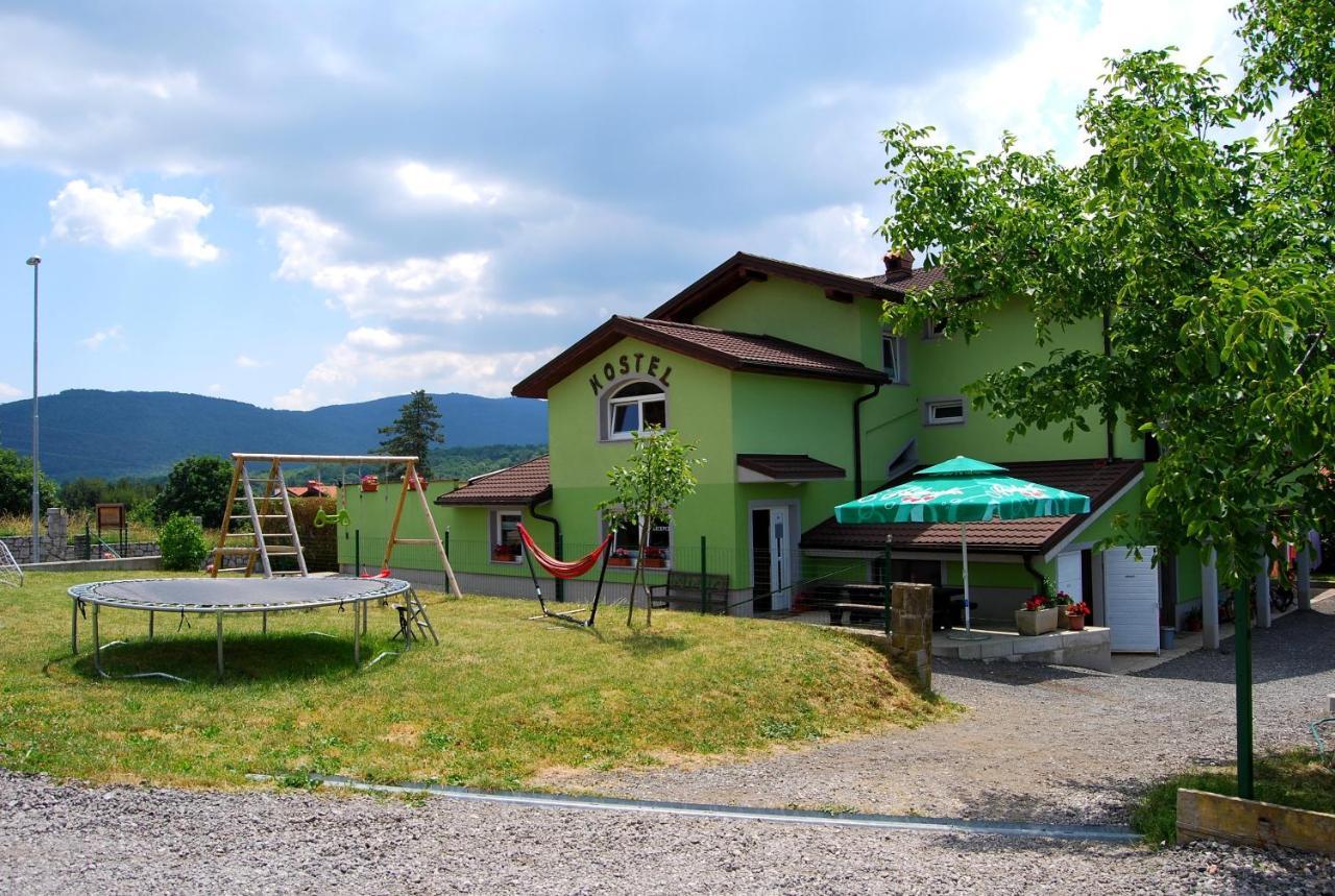 Hostel Ociski Raj Kozina Exterior photo